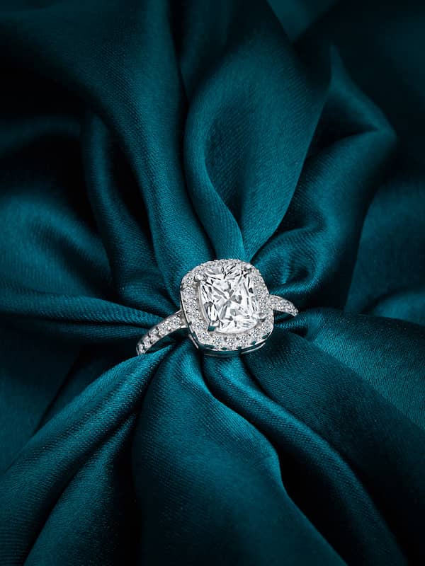 Stunning Rings for Women That Capture Timeless Beauty