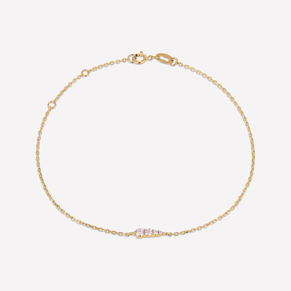 THREE STONE GRADUATED DIAMOND BAR BRACELET