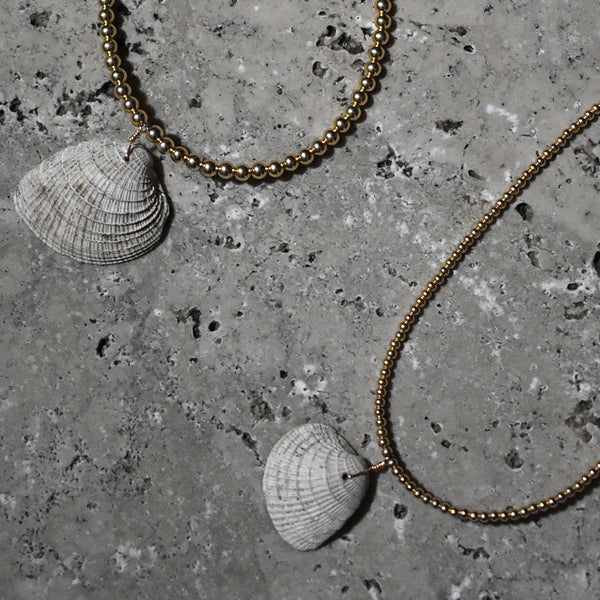 COQUILLE NECKLACE